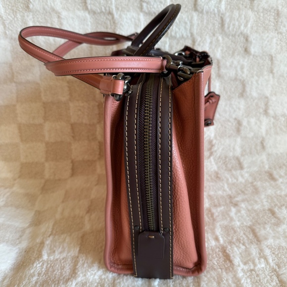 NWT Coach 1941 1st Generation Rogue 30 In Melon Glovetanned Pebble Leather 38124 - Picture 12 of 15